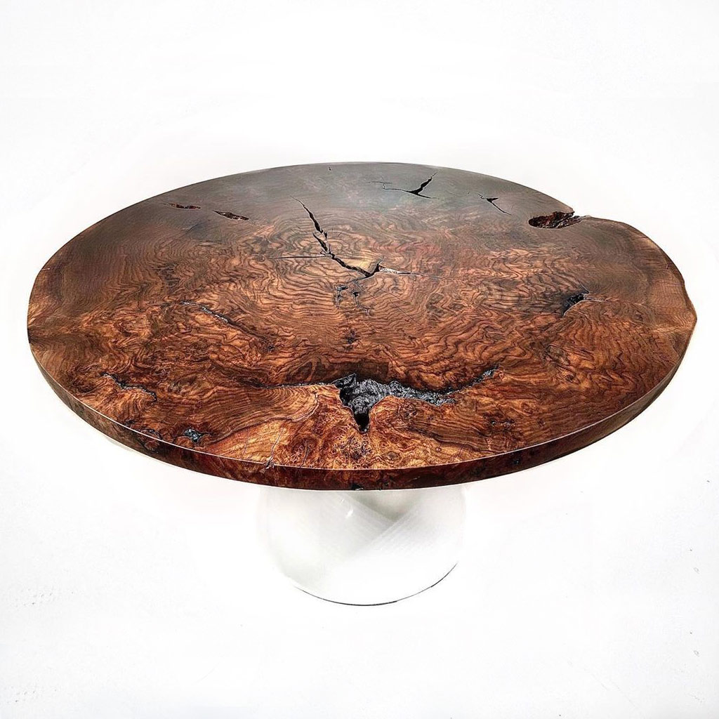 M.O.O.N120CM Walnut Burl Table! 